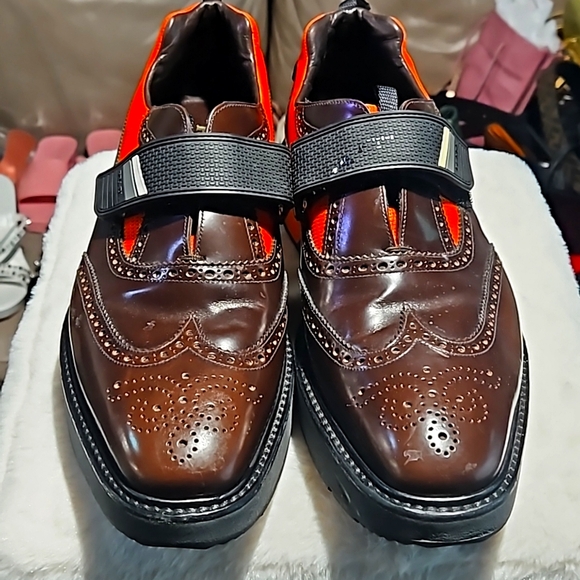 PRADA Brown Perforated Leather Wingtip Loafers size 9.5 - Picture 1 of 7